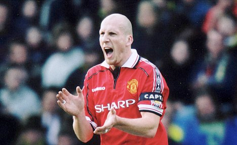 Happy Birthday to Two Defensive Titans: Victor Lindelöf and Jaap Stam!
